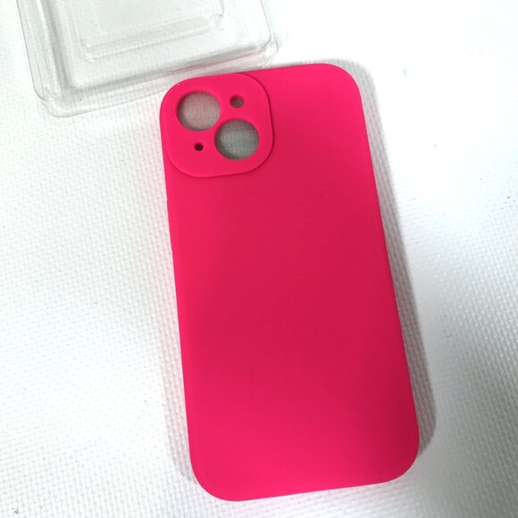 iPhone 15 Case Pink Silicone Case ith Screen Protector - Picture 9 of 10